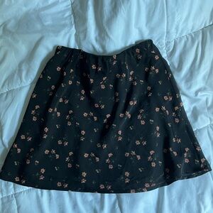 Hollister Ultra High-Rise Floral Black Skirt - Size Small